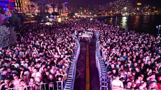 Nightlife &amp; Entertainment