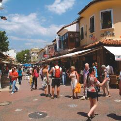 What to Eat in Kusadasi: Turkish Food Guide